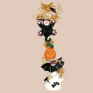 Wooden Halloween Door Hanger Wreath Black Cat Pumpkin Bat Ghost “Boo” Raffia